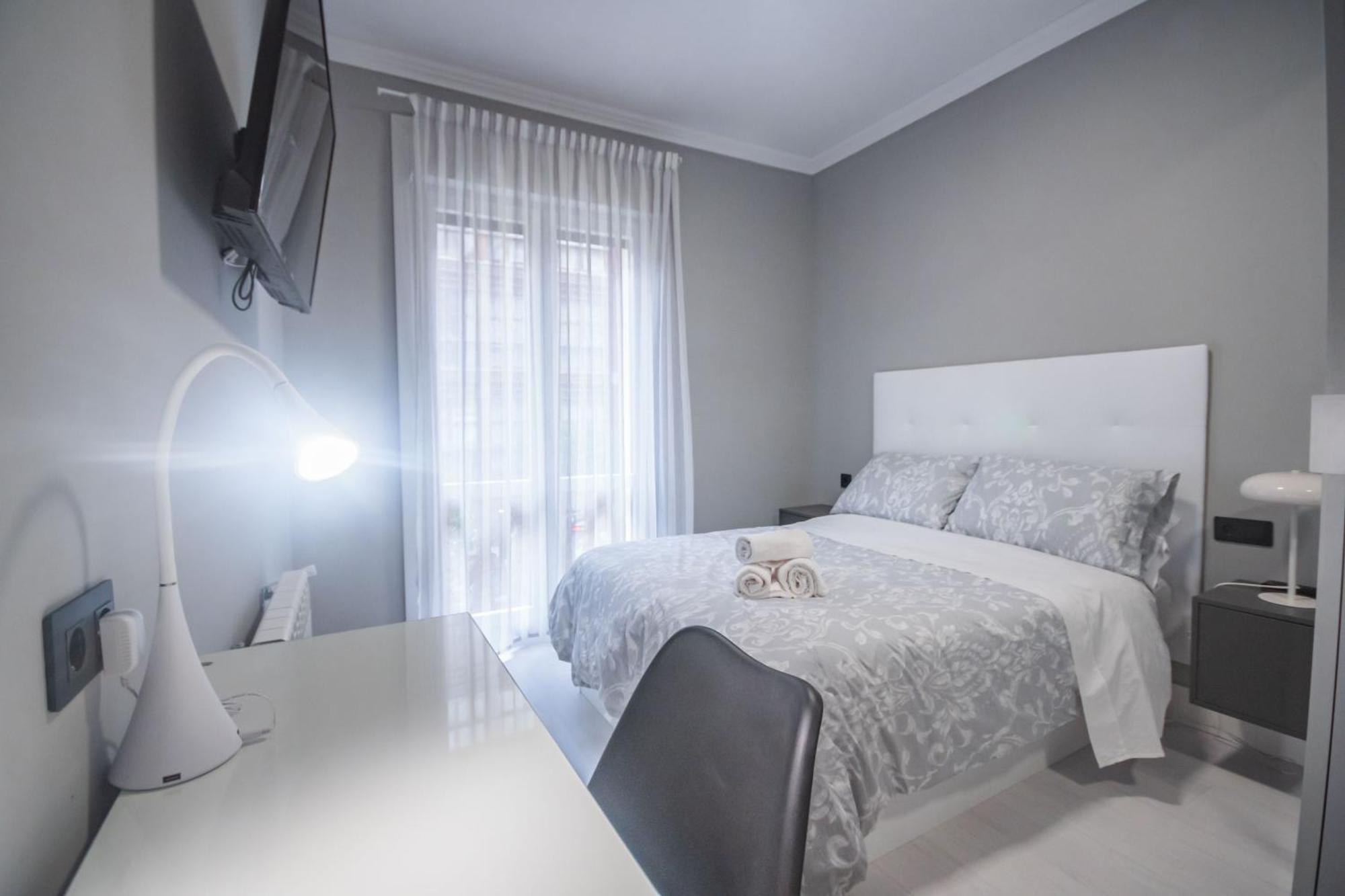 Gran Apartamento 6 Suites Bilbao Center Exterior photo
